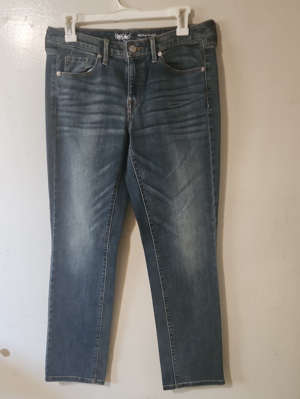 Mossimo Womens Women's Straight Leg Jeans in Dark Blue Wash